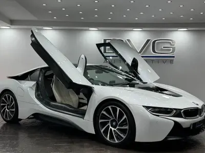 Used BMW i8 362 HP (266 kW) 2014 White Coupe