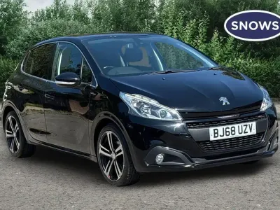 Used Peugeot 208 GT-line 109 HP (80 kW) 2018 Black Hatchback