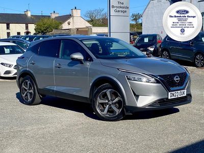 Używany Nissan Qashqai N-Connecta 140 KM (102 kW) 2023 Srebrny SUV