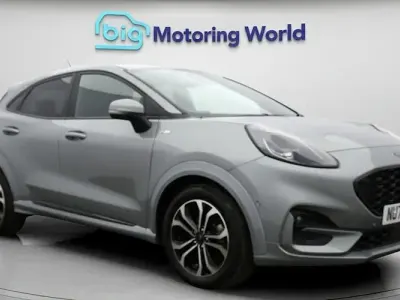 Usado Ford Puma ST-Line 125 CV (91 kW) 2023 Plateado SUV