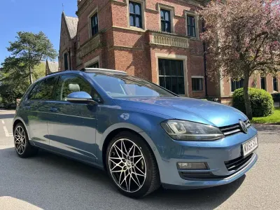 Begagnad VW Golf VII Edition 2015 Blå Halvkombi