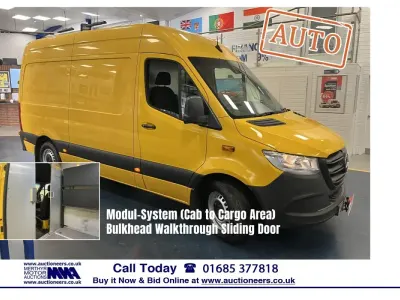Usado Mercedes Sprinter Progressive 150 HP (110 kW) 2020 Amarelo Van