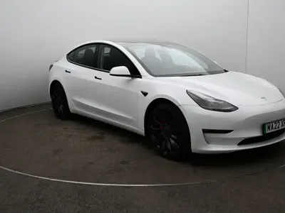 Używany Tesla Model 3 Performance 330 kW (449 KM) 2022 Sedan/Limuzyna
