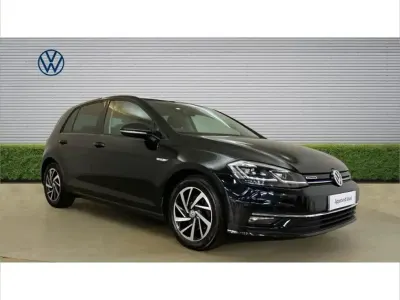 Second-hand VW Golf VIII Edition 130 CP (95 kW) 2020 Negru Hatchback