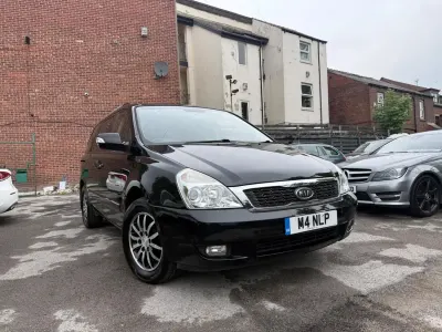 Usado Kia Sedona 2011 Negro Monovolumen