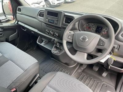 Nissan Interstar
