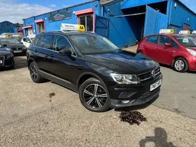 Używany VW Tiguan SE 150 KM (110 kW) 2018 Czarny SUV