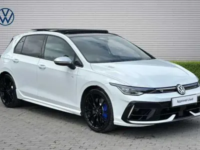 Second-hand VW Golf VIII 333 CP (244 kW) 2025