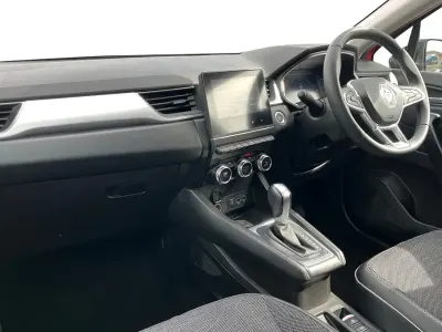 Used Renault Captur SE 2022 Red SUV