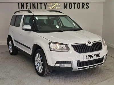 Used Skoda Yeti Outdoor SE 105 HP (77 kW) 2015 White SUV