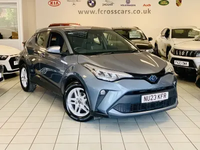 Usado Toyota C-HR 122 HP (89 kW) 2023 Cinzento SUV