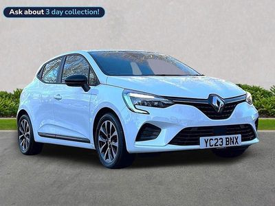White Used 2023 Renault Clio V Evolution Hatchback | £14,999 (Good price)