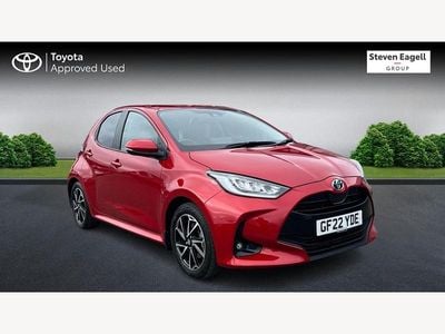 Used Toyota Yaris Hybrid Design 2022 Red Hatchback
