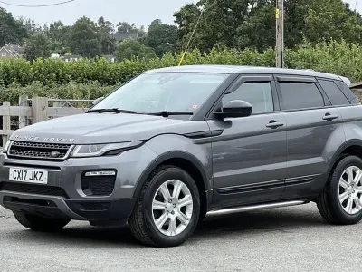 Used Land Rover Range Rover evoque SE 180 HP (132 kW) 2017 Hatchback