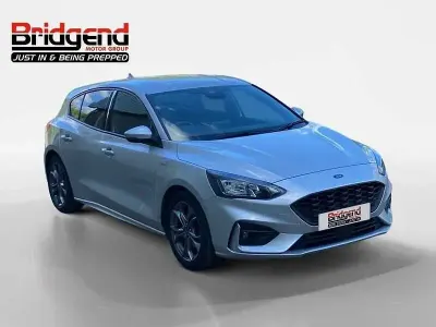 Gebraucht Ford Focus ST-Line 2021 Silber Kleinwagen