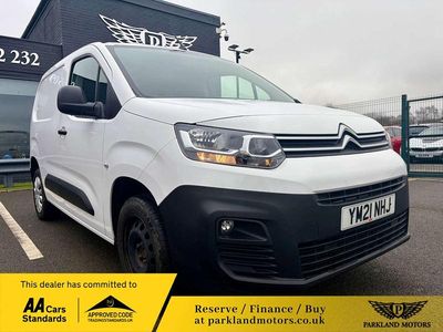 Used Citroën Berlingo 101 HP (74 kW) 2021 White MPV
