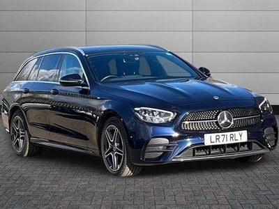 Usado Mercedes E300 AMG line 306 HP (225 kW) 2017 Azul Carrinha
