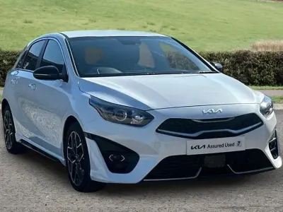 Używany Kia Ceed GT-Line 158 KM (116 kW) 2022 Biały Hatchback