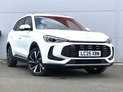 Używany MG ZS Trophy 196 KM (144 kW) 2025 Biały SUV