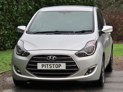 Used Hyundai ix20 SE 125 HP (91 kW) 2018 Platinum silver Hatchback