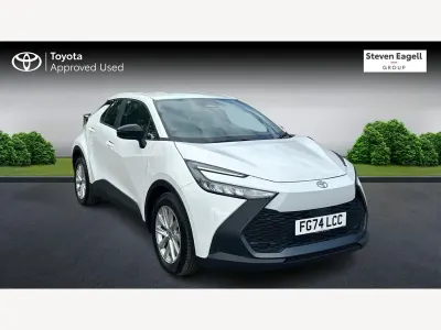 Begagnad Toyota C-HR 140 HK (102 kW) 2024 Vit SUV