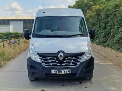 Used Renault Master 125 HP (91 kW) 2016 White Van