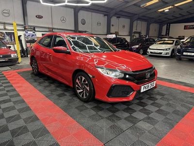Used Honda Civic SE 129 HP (94 kW) 2018 Red Hatchback