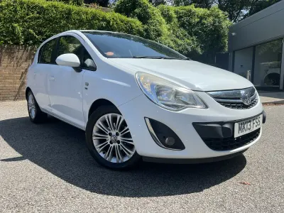 Used Vauxhall Corsa 2013 White Hatchback