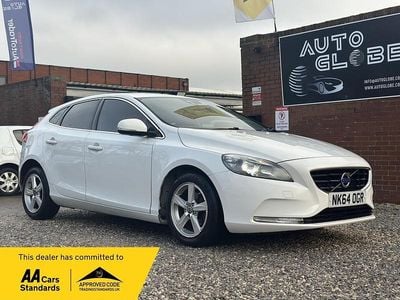 Used Volvo V40 SE 2014 White Hatchback
