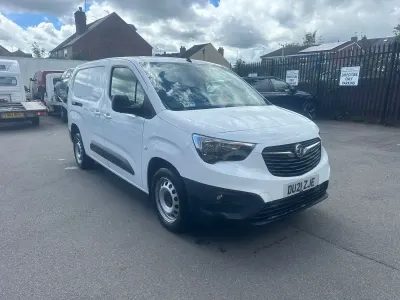 Used Vauxhall Combo Edition 130 HP (95 kW) 2021 White MPV