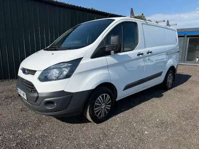 Used Ford Transit Custom 105 HP (77 kW) 2017 White Van
