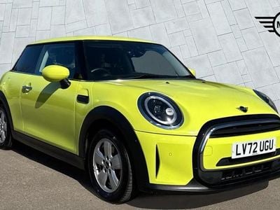 Used Mini Cooper Classic 134 HP (98 kW) 2022 Yellow Hatchback