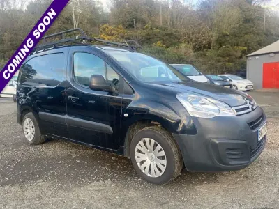 Used Citroën Berlingo 74 HP (54 kW) 2017 Black MPV
