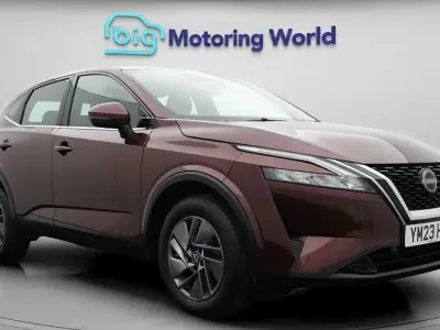 Used Nissan Qashqai Acenta Premium 140 HP (102 kW) 2023 Red SUV