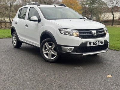 White Used 2015 Dacia Sandero Stepway Ambiance Hatchback | £4,000 (Fair price)
