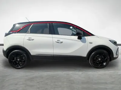 Used Vauxhall Crossland S 108 HP (79 kW) 2023 White SUV