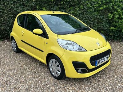 Used Peugeot 107 Active 68 HP (50 kW) 2012 Yellow Hatchback