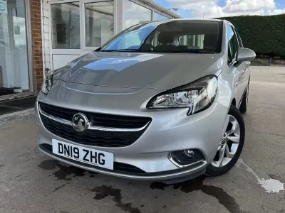 Używany Vauxhall Corsa SRi 90 KM (66 kW) 2019 Srebrny Hatchback