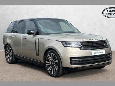 Begagnad Land Rover Range Rover Autobiography 550 HK (404 kW) 2024 Guld SUV