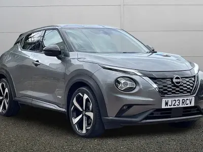 Usado Nissan Juke Tekna 143 CV (105 kW) 2023 Gris SUV