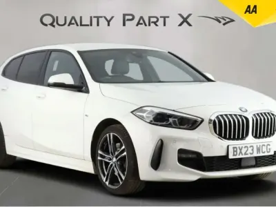 Używany BMW 118 M Sport 136 KM (100 kW) 2023 Biały Hatchback