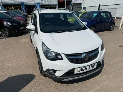 Used Vauxhall Viva Rocks 73 HP (53 kW) 2019 White Hatchback