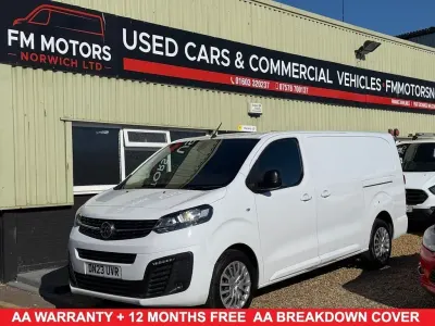 Gebraucht Vauxhall Vivaro 100 PS (73 kW) 2023 Weiß Van / Kleinbus