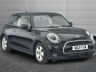 Used Mini Cooper Classic 136 HP (100 kW) 2021 Black Hatchback