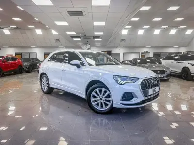 Begagnad Audi Q3 Sport 150 HK (110 kW) 2021 Vit SUV