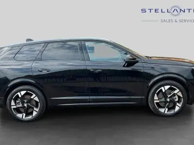 Second-hand Vauxhall Grandland Ultimate 154 kW (210 CP) 2025 Negru SUV