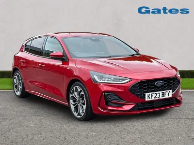 Used Ford Focus ST-Line X 125 HP (91 kW) 2023 Red Hatchback
