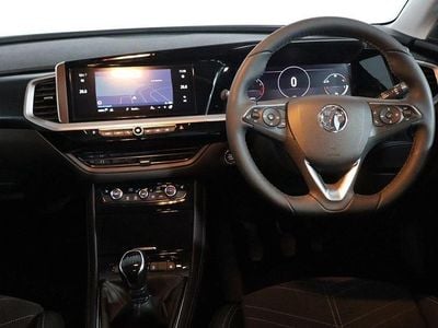 Used Vauxhall Grandland X Ultimate 131 HP (96 kW) 2024 Red SUV