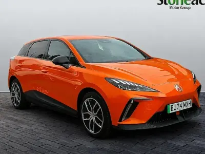 Used MG MG4 EV Trophy 150 kW (204 HP) 2024 Orange Hatchback