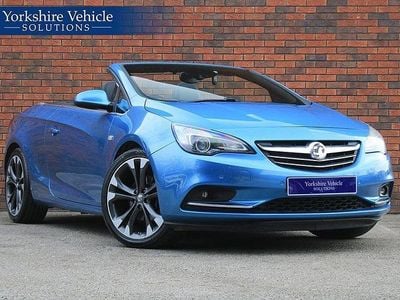 Used Vauxhall Cascada Elite 170 HP (125 kW) 2016 Blue Cabriolet